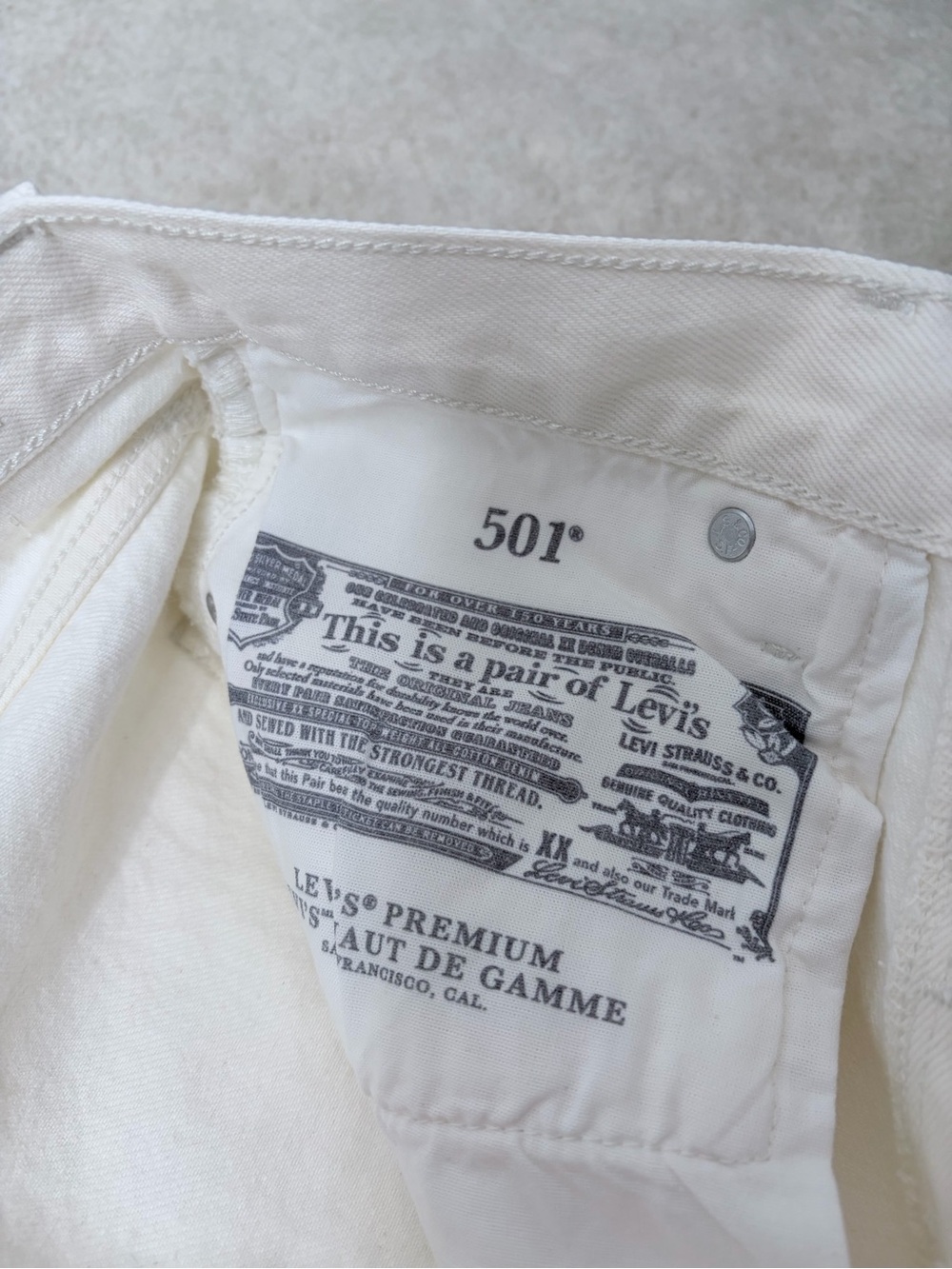 Levi's White Wide Leg Jeans - Picture 2 of 3